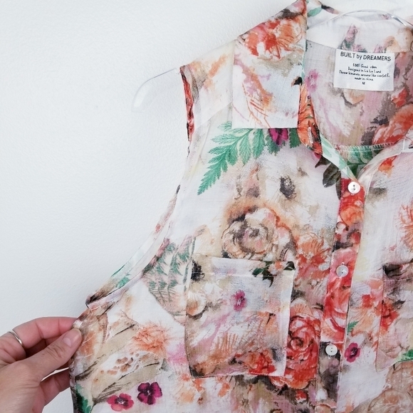 BUILT BY DREAMERS  Semi-Sheer Floral Longline Sleeveless Button Front Top size M - Picture 7 of 11